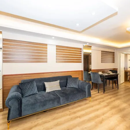 Daire Hatem's House In Taksim İstanbul
