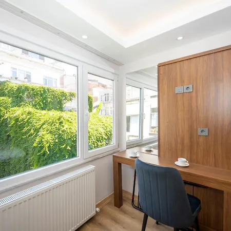 Hatem's House In Taksim Apartment