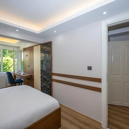 Hatem's House In Taksim Apartment